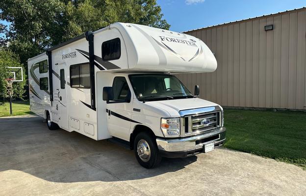 2018 Le 3251DS RV rental photo 1