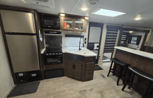 2021 Forest River Cherokee Black Label 306MMBL