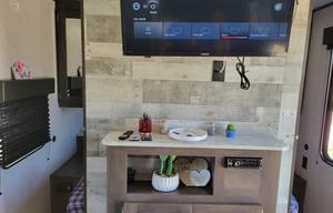 Westernslap Island girl Rv Rental