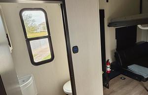 Brand New Luxury Toy Hauler | Sleeps 7 |
