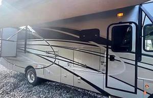2015 Southwind 34A RV rental photo 9