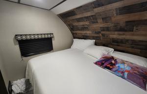 2020 Prime Time LaCrosse 3380IB 3 Slide bunkhouse