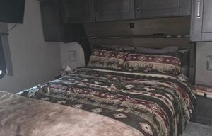2021 Reflection 31MB RV rental photo 5