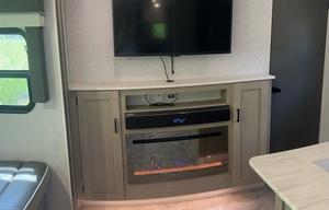 2023 Wildwood X-Lite 28VBXL RV rental photo 3