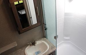 LUXURY-AUTO LEVELING-FREE INS-TOP RATED- DIAMOND O