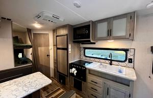 **BRAND NEW Ready for your National Park adventure