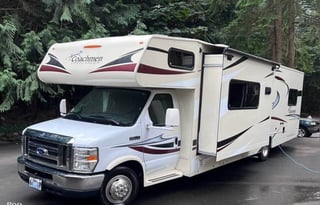 2016 Coachmen RV Freelander 32BH Ford 450