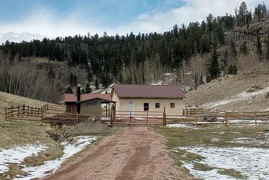 Carnero Guard Station