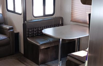 2018 Starcraft Launch Ultra Lite 25RBS RV rental photo 3