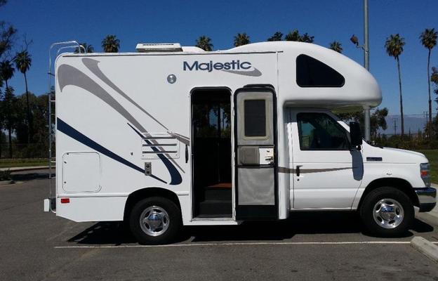 VanGo! the Family Fun to go 20 Ft park anywhere RV