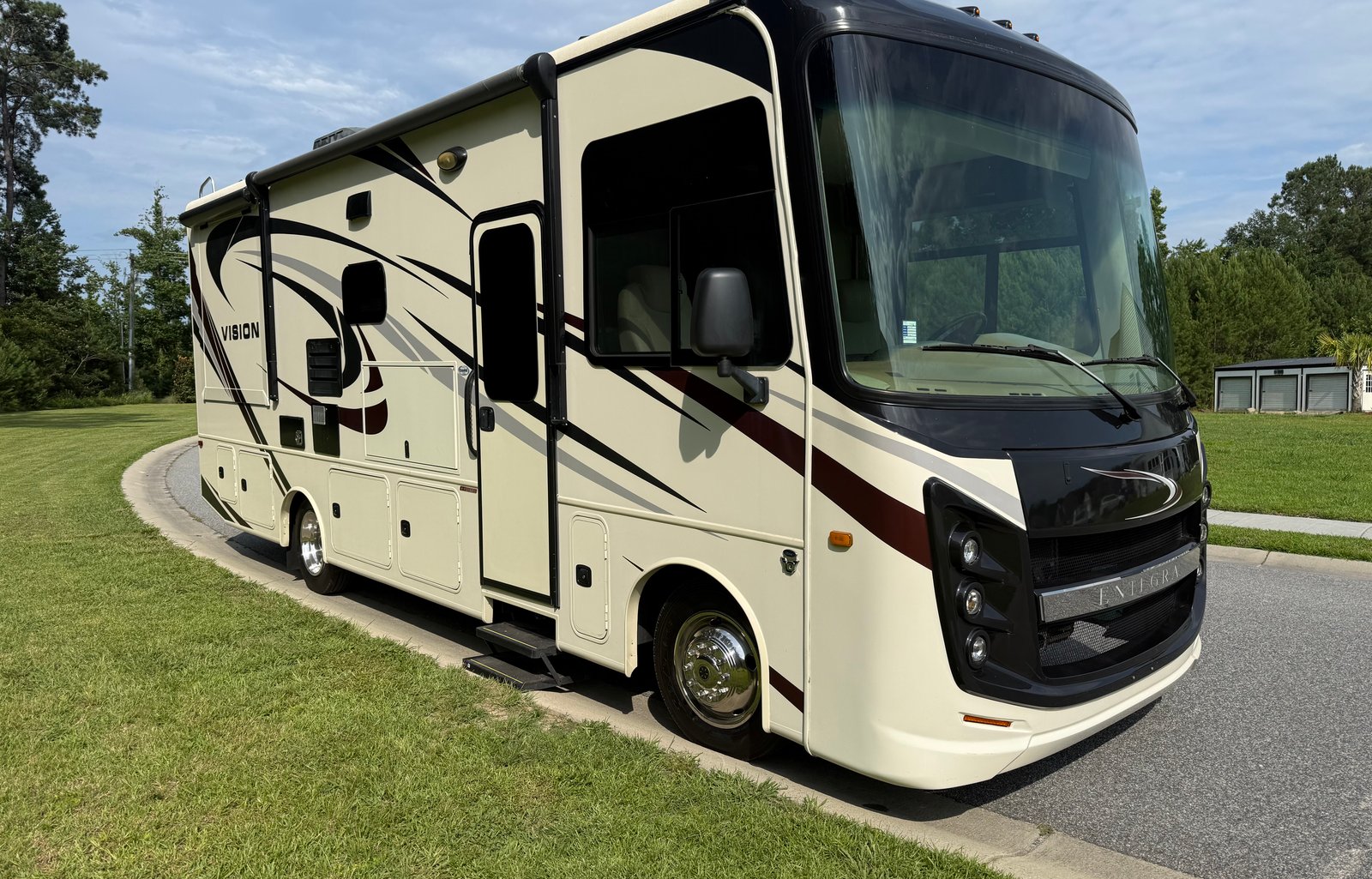 2020 Entegra Coach Vision 26X