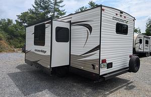 Starcraft Autumn Ridge | Comfy Modern Camper