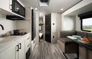 Private RV | Sleeps 8 | Clean & Fully Equipped