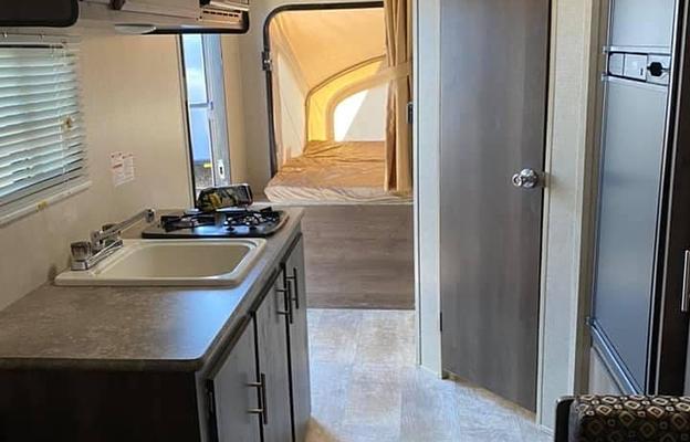 2018 KZ Escape E160RBT