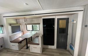 2024 Forest River RV Grand Surveyor 253RLS RV rental photo 20