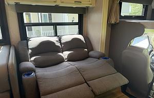 Stress free Luxury Camping/Fully Stocked