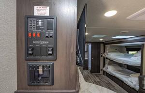 2023 Grand Design 235BH – Fully equipped!
