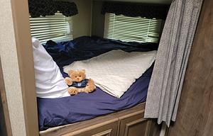 Couples Dream! 2019 Keystone Passport with extras!