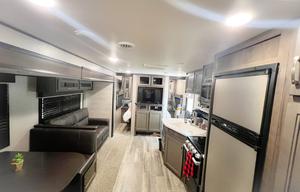 2021 Jayco Jay Flight 28BHS RV rental photo 4