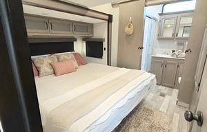 2023 Chaparral 375BAF RV rental photo 13