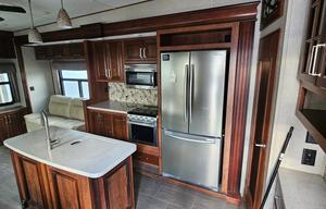 2018 Keystone RV Avalanche 301RE