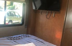 Super Clean 2019 Winnebago Minnie Winnie 31K