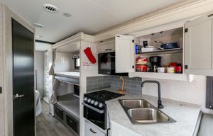 Spacious Dog Friendly and stocked for adventure!!
