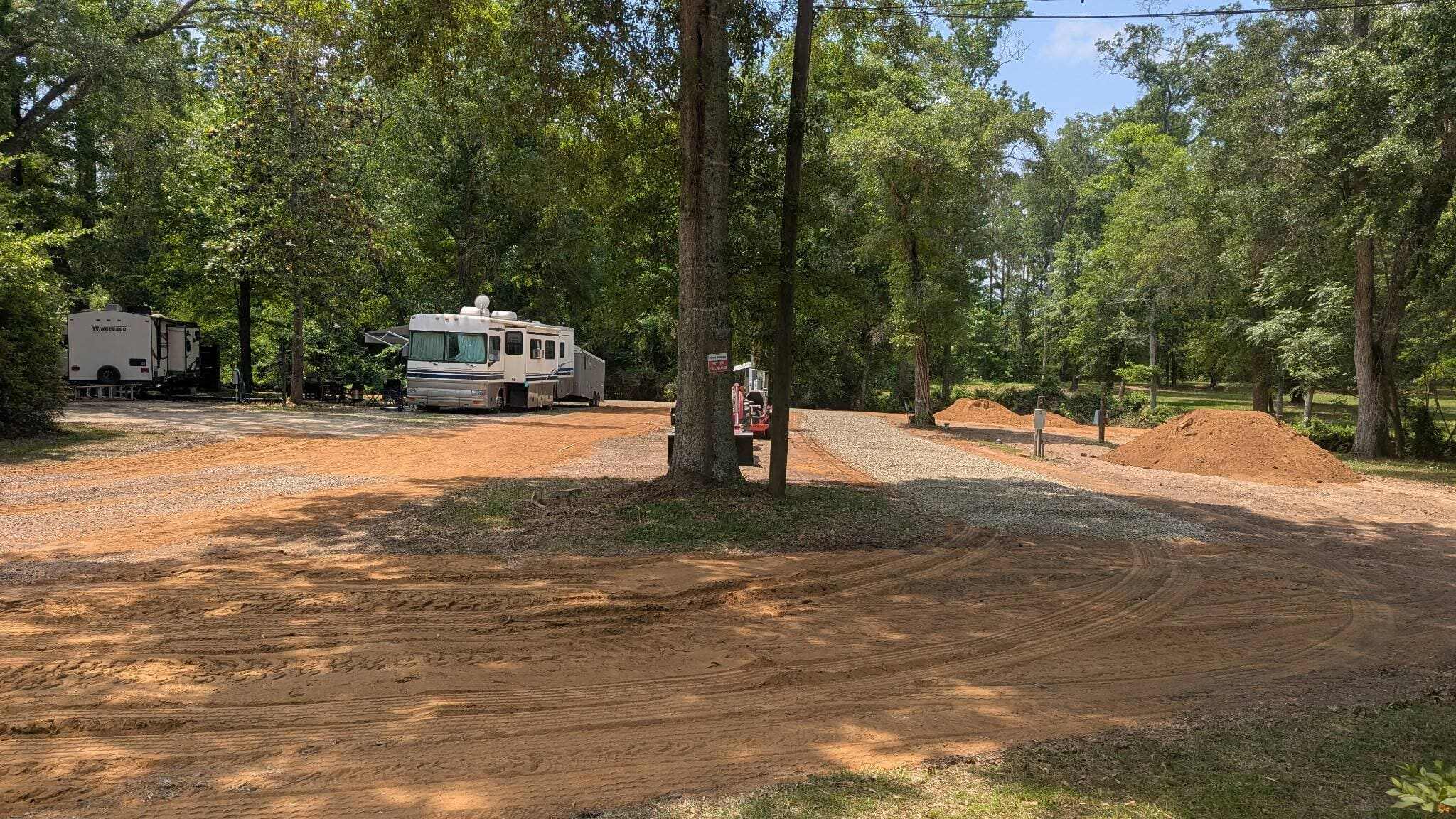 Blackbird's Hideaway Resorts and Graceville Campground