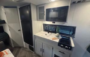 Adventure-Ready Family RV- Fully Loaded, Easy Tow!