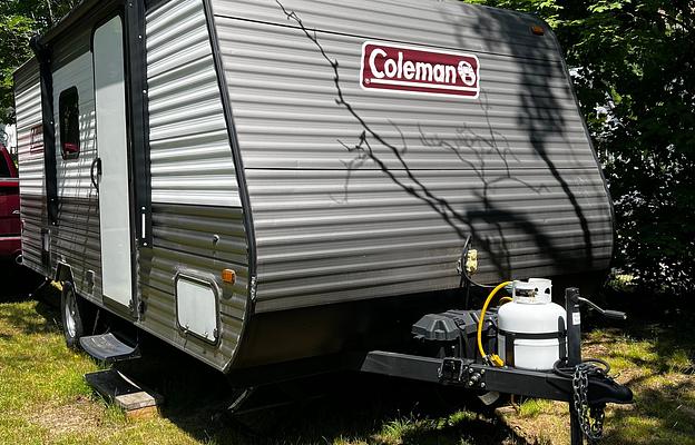 2023 Dutchmen RV Coleman Lantern LT Series 17B RV rental photo 1
