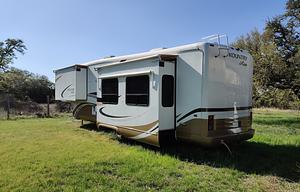 2007 Newmar Kountry Aire 37SBRE