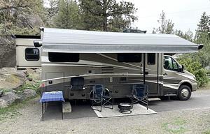 2017 Isata 3, Diesel, Auto-level, Fully Loaded.