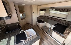 2017 Winnebago Industries Towables Minnie 2455 BHS