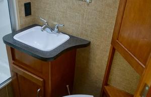 FAMILY APPROVED - 2018 Winnebago Minnie Winnie 25B
