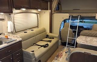 2019 Thor Motor Coach Chateau 30D Bunkhouse