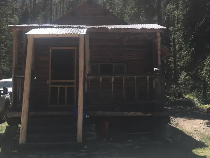 Racetrack Cabin