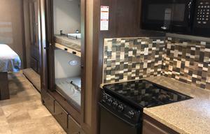 2018 Thor Motor Coach Windsport 34J