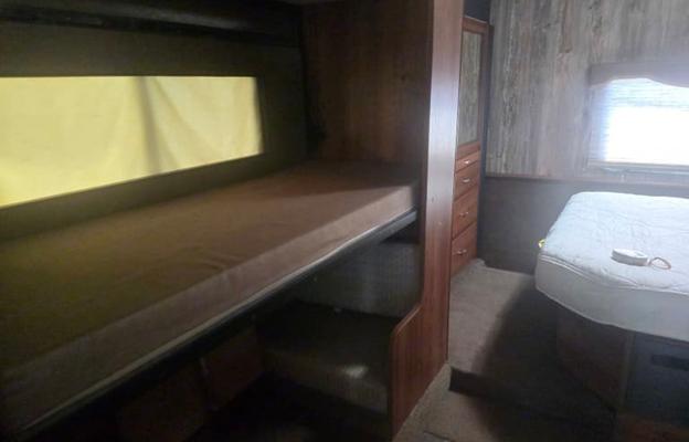 2017 THOR M-30FE E450 RV rental photo 1