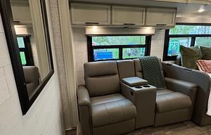 2023 Jayco Greyhawk 30Z