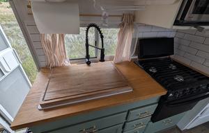 The Summit Hawk - 31ft Class C Jayco