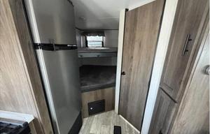 2021 Prime Time RV Avenger 24BHS
