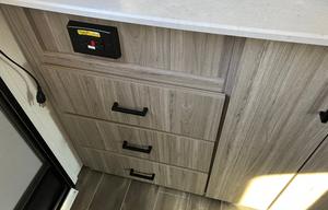2022 Passport SL 282QB RV rental photo 6