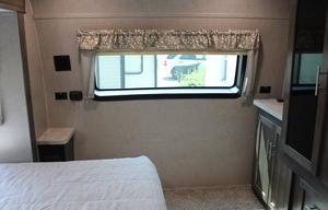 LUXURY-AUTO LEVELING-FREE INS-TOP RATED- DIAMOND O