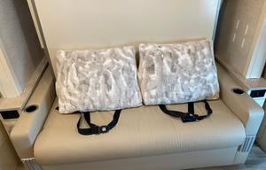 The Wayfarer Luxe – Tiffin Mercedes Diesel Class C
