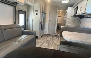 2025 Thor Motor Coach Geneva 31VT