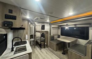 The Little Hauler 3,700 lb Bunkhouse