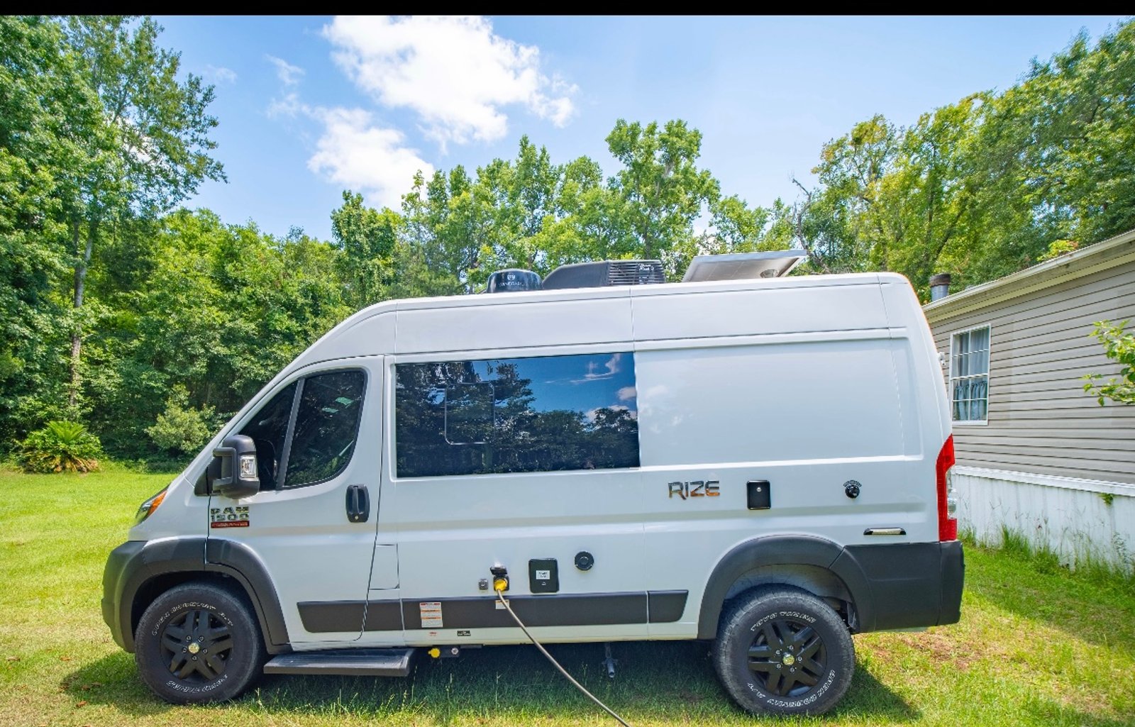 2022 Thor Motor Coach Rize 18M