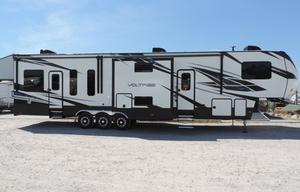 2018 Dutchmen Voltage 4005