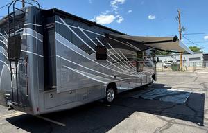Newer $250K 2024 Thor Motor Coach! HAS EVERYTHING!