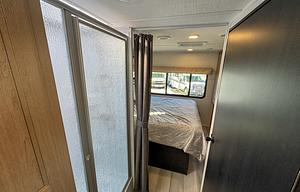 S-13 Luxury Medium Class C - Sunseeker 3010